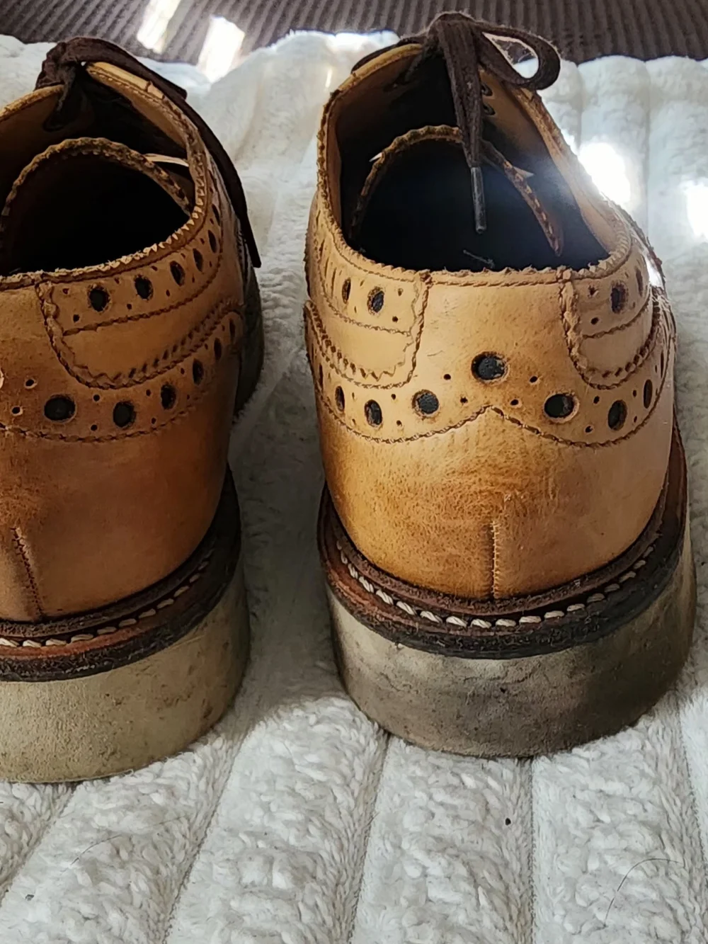 Men's Tan Wingtip Brogue Derby Shoes